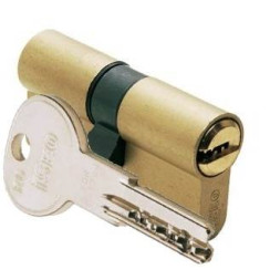 Цилиндр Iseo R6 100 (60x40) ключ-ключ латунь Цилиндр Iseo R6 100 (60x40) ключ-ключ латунь
