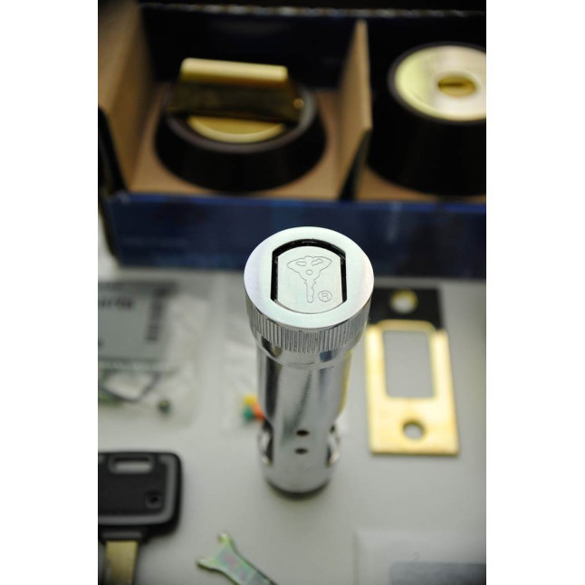 Замок врезной Mul-t-lock Dead bolt Hercular MT5+ золото, коричневый Замок врезной Mul-t-lock Dead bolt Hercular MT5+ золото, коричневый
