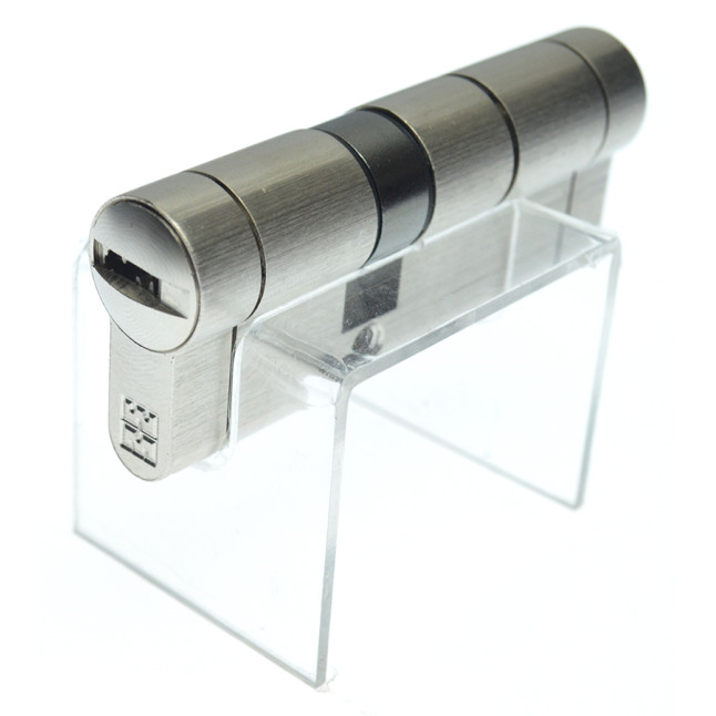 Циліндр Mottura Champions PRO CP4D3166 97 (31x66) ключ-ключ матовий хром